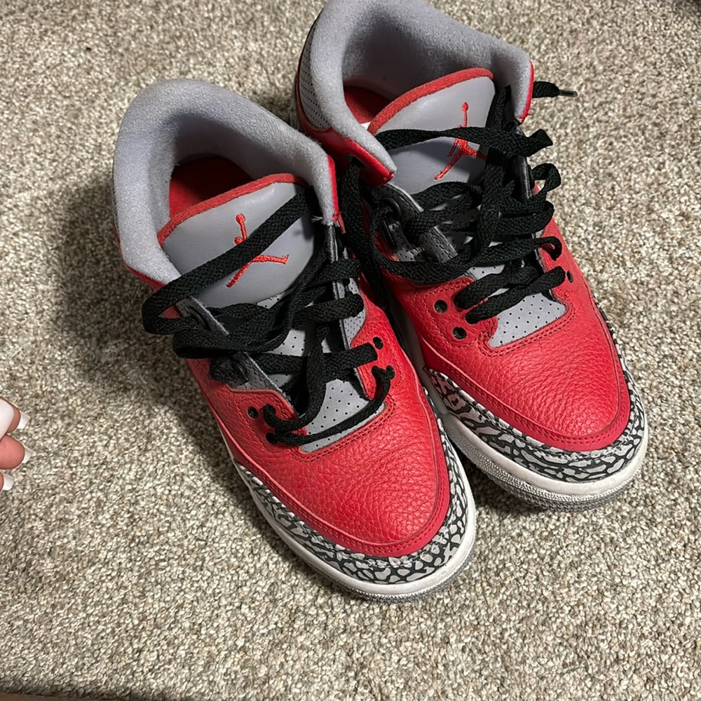 Jordan Retro 3 Red 6.5